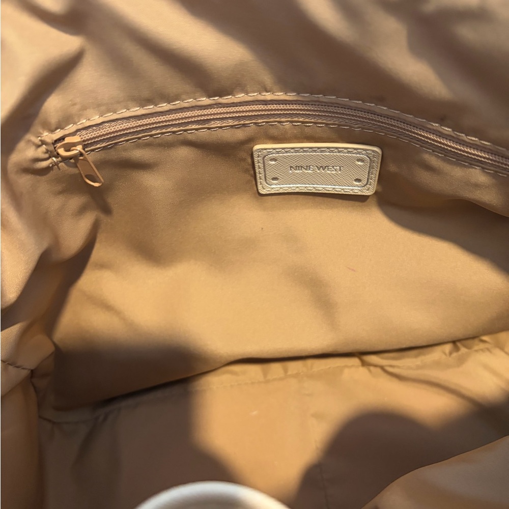Nine West Beige and Black Handbag Size OS - Picture 7 of 9